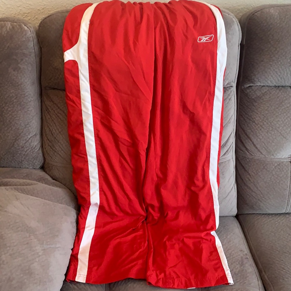Reebok Men’s sweat pants with zippers